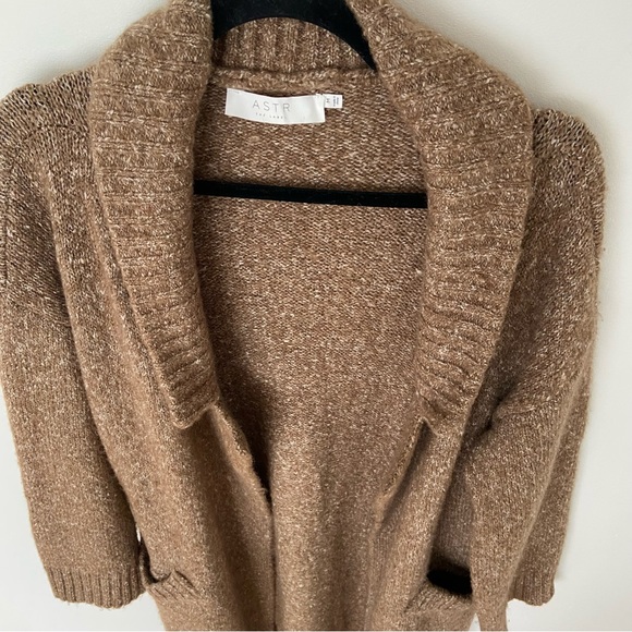 ASTR The Label Lorrie Belted Longline Cardigan in Hazelnut Brown size Medium - Picture 9 of 12